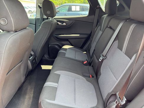 Used 2025 Chevrolet Blazer LT FWD image 23