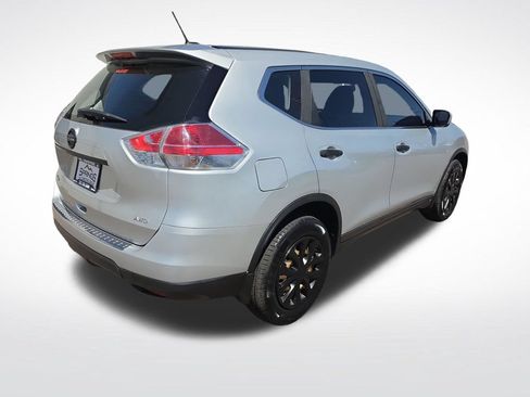 Used 2016 Nissan Rogue S AWD/4WD image 5