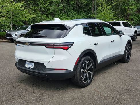 New 2026 Chevrolet Equinox EV LT AWD/4WD image 5