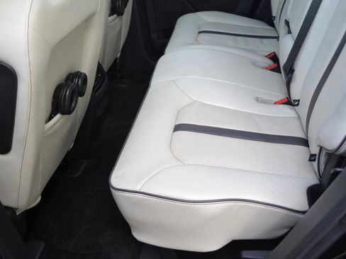 Used 2015 Lincoln MKX AWD w/ Equipment Group 102A image 46