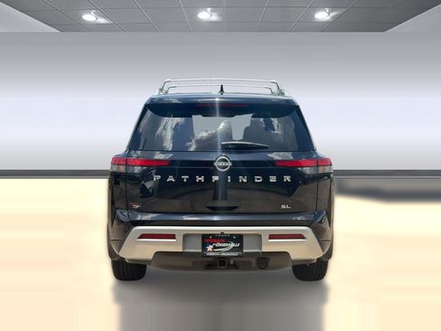 Used 2023 Nissan Pathfinder SL w/ SL Premium Package FWD image 10