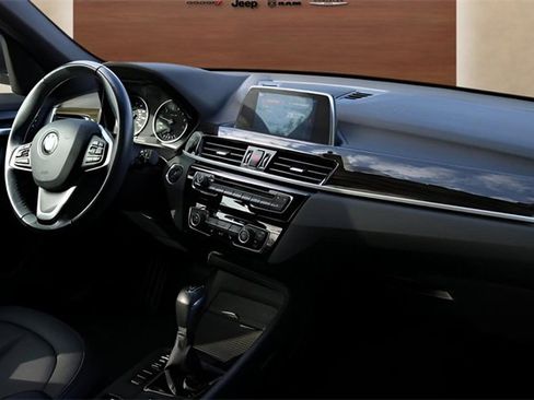 Used 2018 BMW X1 sDrive28i image 19