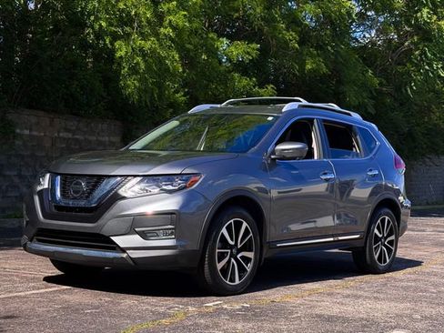 Used 2018 Nissan Rogue SL w/ Premium Package AWD/4WD image 9