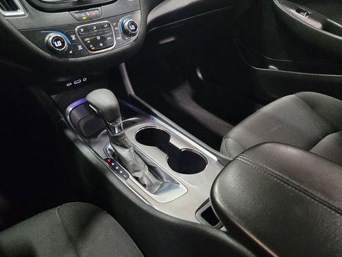 Used 2021 Chevrolet Malibu LT FWD image 26