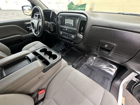 Used 2018 Chevrolet Silverado 1500 LS AWD/4WD image 9