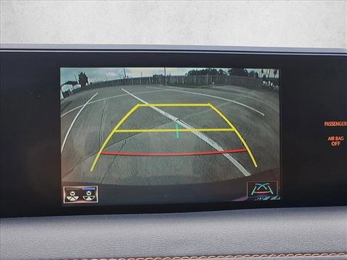 Used 2022 Lexus UX 200 image 13