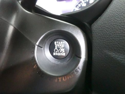 Used 2021 Jeep Renegade Limited AWD/4WD image 20