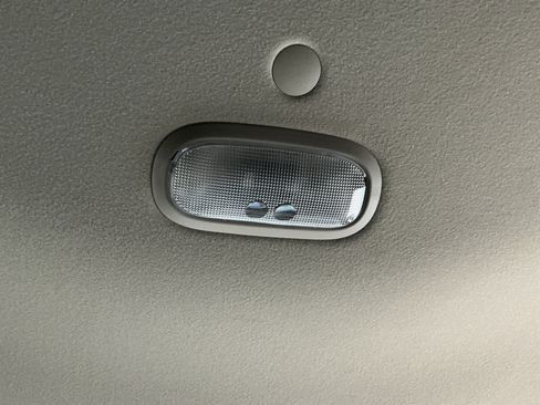 Used 2017 Chevrolet Express 2500 image 17