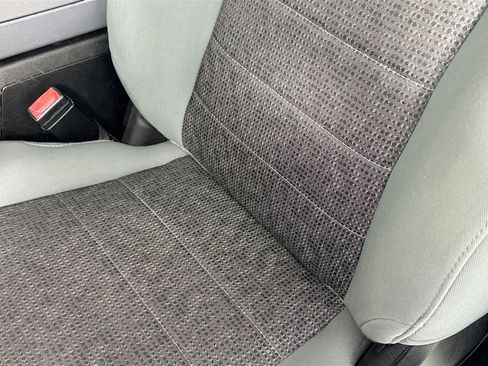 Used 2020 RAM 1500 Classic SLT w/ Luxury Group image 19