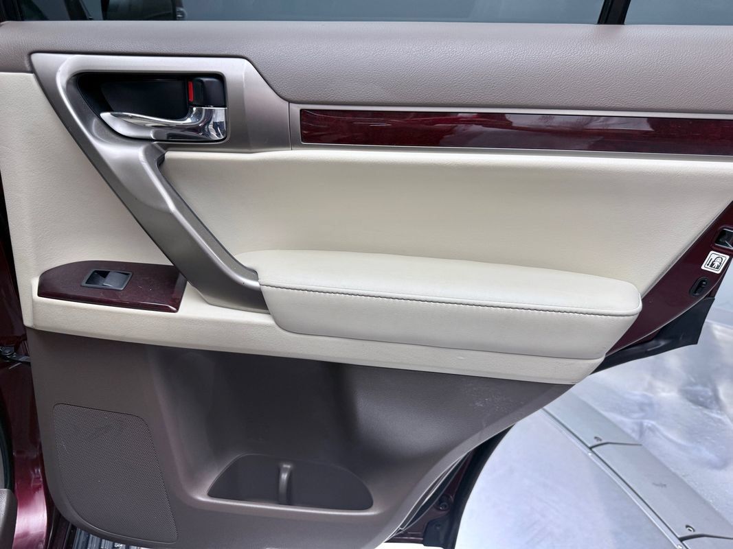 Used 2017 Lexus GX 460 Premium AWD/4WD image 17