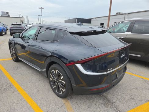 Certified 2024 Kia EV6 Light AWD/4WD image 19