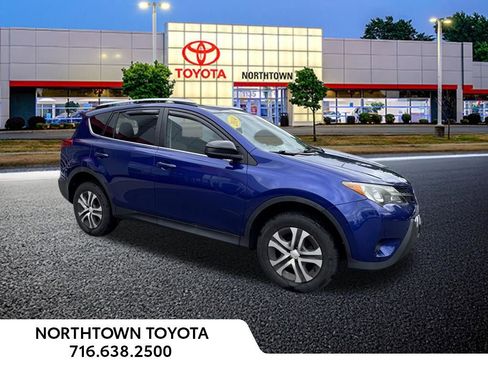 Used 2014 Toyota RAV4 LE AWD/4WD image 10