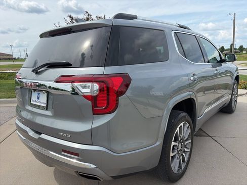 Used 2023 GMC Acadia Denali AWD/4WD image 16