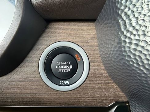 Certified 2025 RAM 1500 Limited image 50