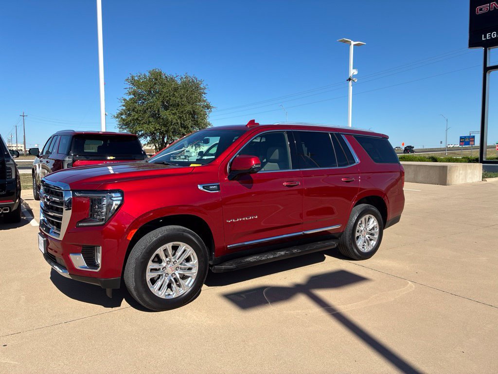 Used 2021 GMC Yukon SLT w/ SLT Premium Package RWD image 1