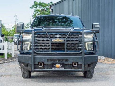 Used 2022 Chevrolet Silverado 3500 High Country image 9