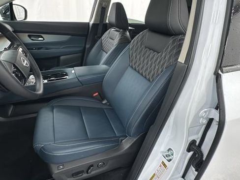 New 2025 Nissan Murano Platinum w/ Cargo Package image 10