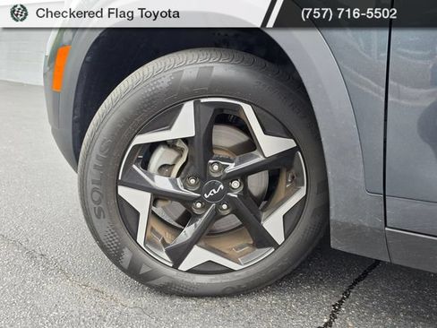 Used 2024 Kia Seltos EX AWD/4WD image 13