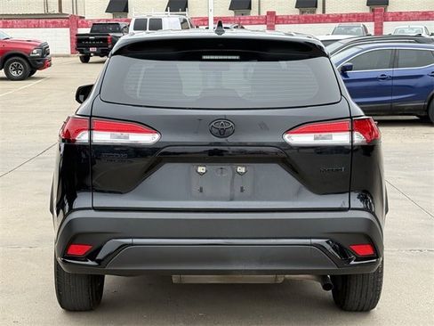 Used 2023 Toyota Corolla Cross S image 5