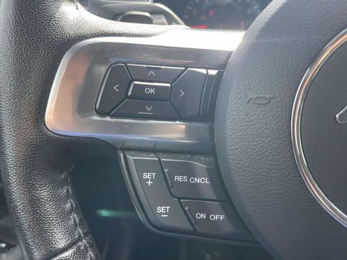 Used 2016 Ford Mustang Coupe RWD image 20
