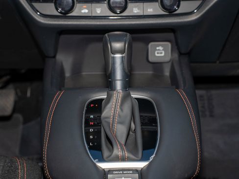 Used 2024 Honda HR-V Sport image 23