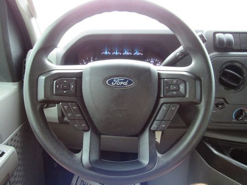 Used 2023 Ford E-450 and Econoline 450 Super Duty w/ Power Windows & Locks Group RWD image 28