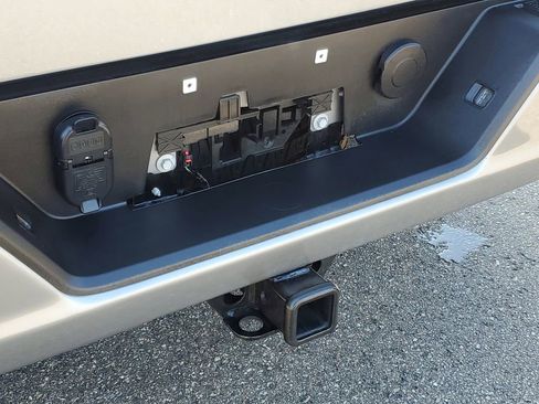 Used 2025 GMC Sierra 1500 Elevation image 34