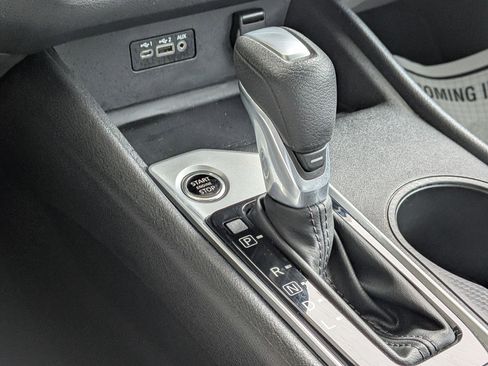 Used 2025 Nissan Altima 2.5 SV FWD image 17