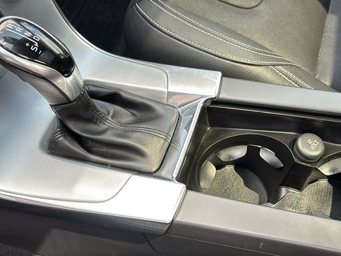 Used 2018 Volvo V60 T5 Dynamic FWD image 21