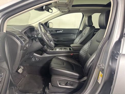 Certified 2023 Ford Edge Titanium AWD/4WD image 7