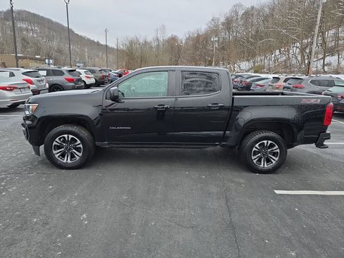 Used 2022 Chevrolet Colorado Z71 w/ Safety Package image 2