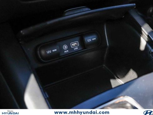 Used 2019 Kia Sorento FWD V6 image 23