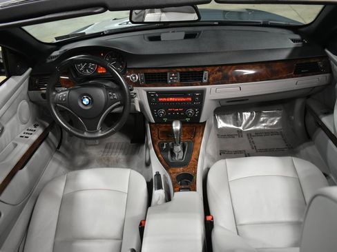 Used 2008 BMW 335i Convertible w/ Cold Weather Pkg image 20