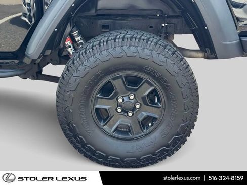 Used 2021 Jeep Gladiator Mojave AWD/4WD image 15