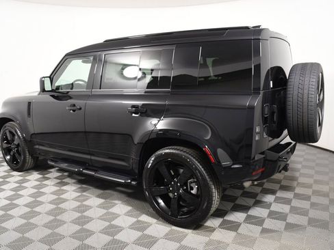 New 2026 Land Rover Defender 110 X-Dynamic SE AWD/4WD image 3