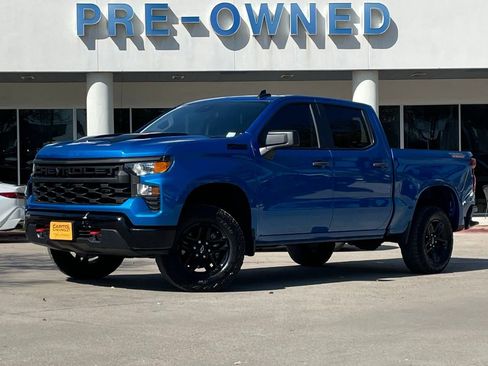 Used 2024 Chevrolet Silverado 1500 Custom Trail Boss w/ LPO, Dark Essentials Package image 2