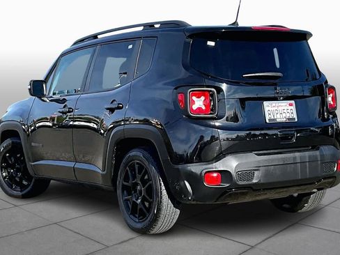 Used 2019 Jeep Renegade Altitude w/ Quick Order Package 2XM image 11