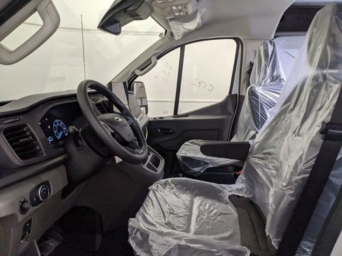 New 2025 Ford Transit 150 Low Roof image 21