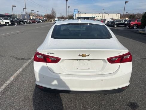 Used 2024 Chevrolet Malibu LT image 4