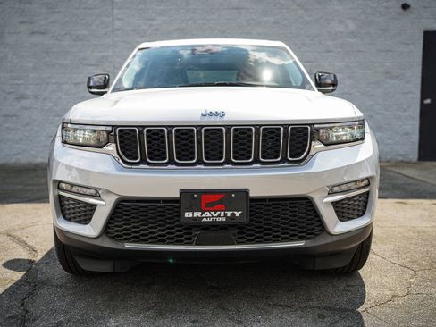 Used 2023 Jeep Grand Cherokee 4WD 4xe image 5