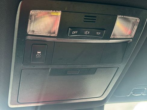 Used 2019 Toyota Tacoma TRD Sport w/ Technology Package AWD/4WD image 30
