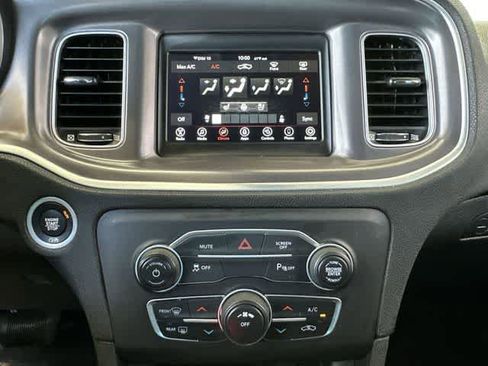 Used 2021 Dodge Charger SXT w/ Leather Interior Group RWD image 19