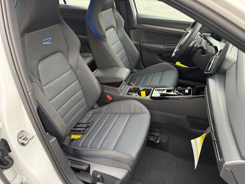 New 2026 Volkswagen Golf image 28