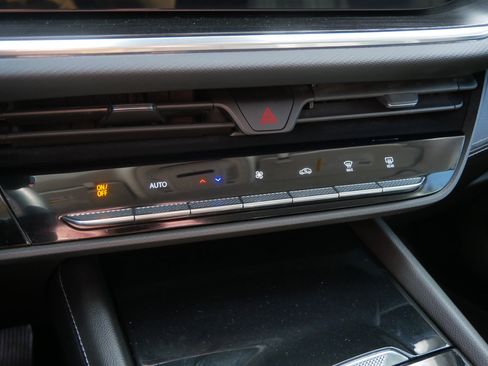 Used 2024 Buick Envision Preferred image 30