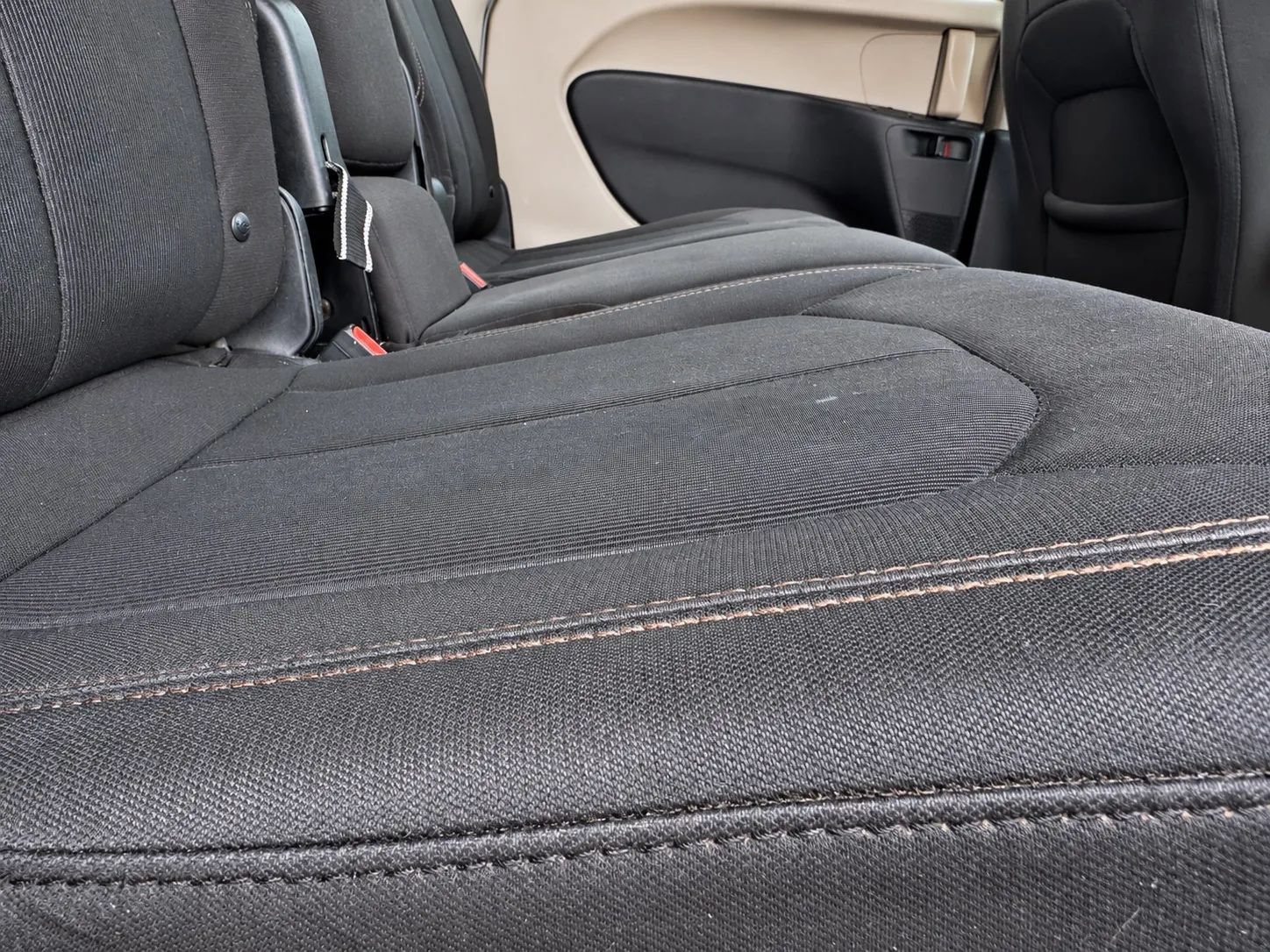 Used 2017 Chrysler Pacifica LX FWD image 27