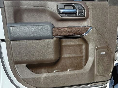 Used 2023 GMC Sierra 2500 Denali image 18