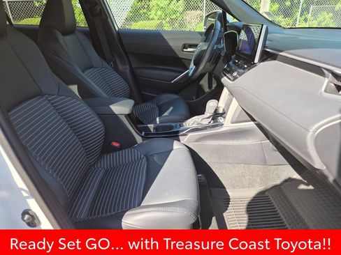 Certified 2023 Toyota Corolla Cross AWD Hybrid w/ Convenience Package image 15
