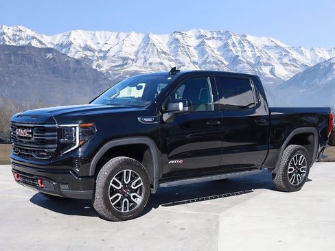 Used 2025 GMC Sierra 1500 AT4 w/ AT4 Premium Package image 2