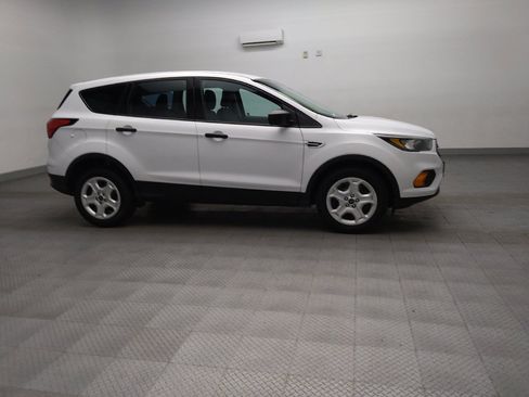 Used 2019 Ford Escape S FWD image 11