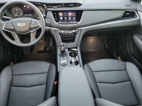 Used 2025 Cadillac XT5 Premium Luxury w/ Technology Package image 14